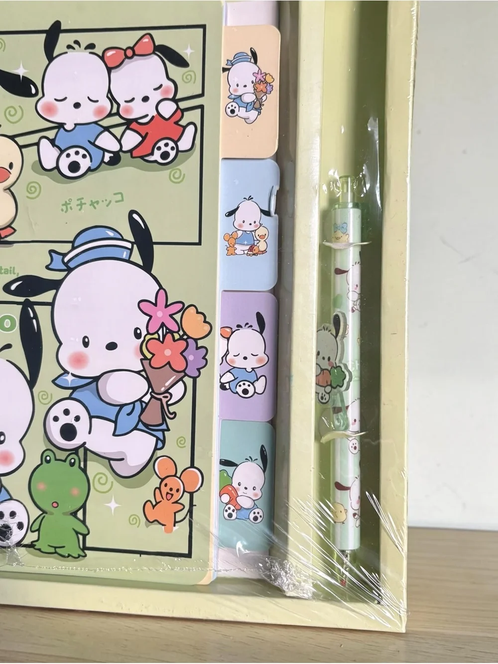 Green Pochacco Notebook & Pen Set